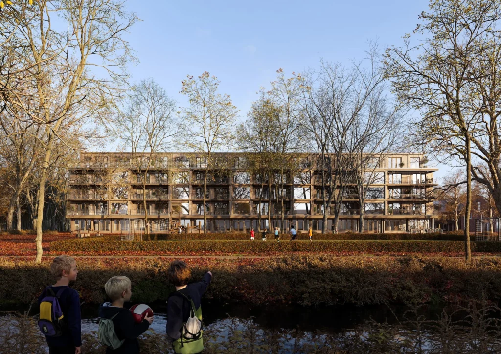 Boomhof render van het houten gebouw tussen de bomen met spelende kinderen op het gazon